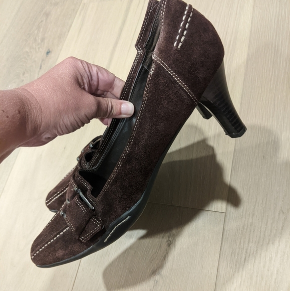 Y2K brown suede square toe heels - Picture 6 of 13